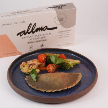 EMPANADA DE TOFU COM VEGETAIS - 3 UNIDADES